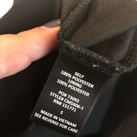 🍁3/$20🍁 The Impecable Pig Small Romper - Picture 9 of 9